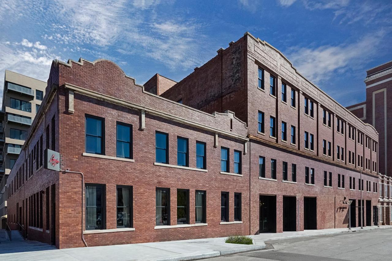 Crossroads 4* Kansas City